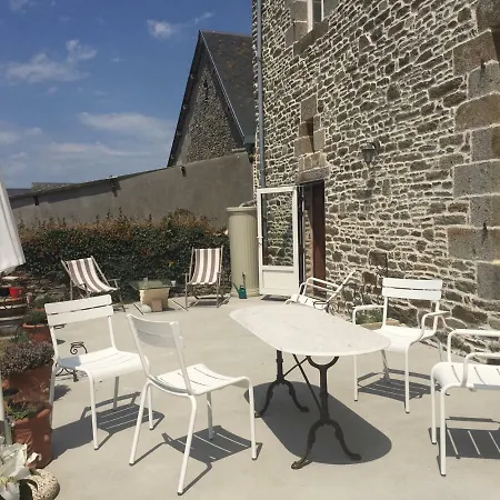 Bed and Breakfast L'ancien Presbytere D'ardevon *